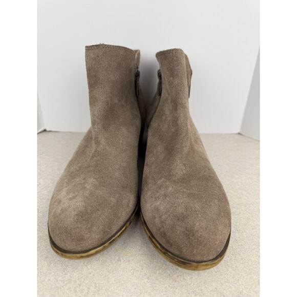 Lucky Brand Women’s Ankle Taupe Tan Suede Almond Toe Booties Size 8.5 - Picture 2 of 10